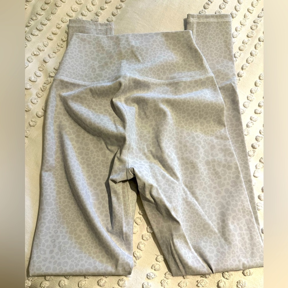 New Without Tags. In Perfect Condition! - image 3